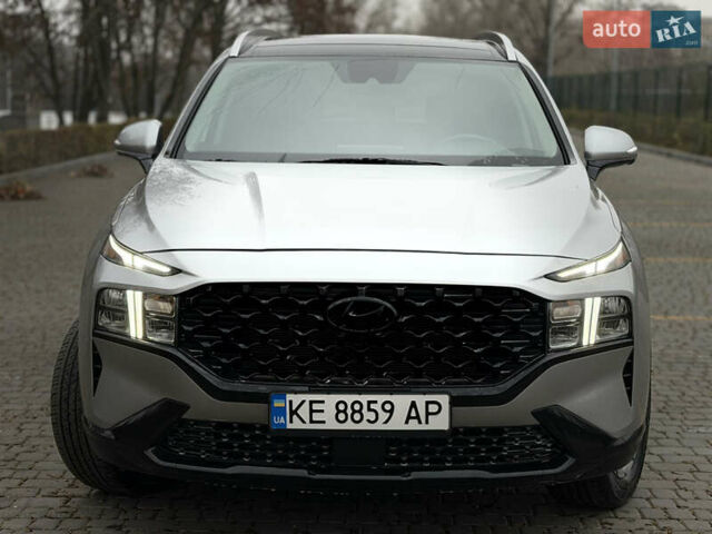 Серый Хендай Санта Фе, объемом двигателя 2.5 л и пробегом 63 тыс. км за 28900 $, фото 2 на Automoto.ua