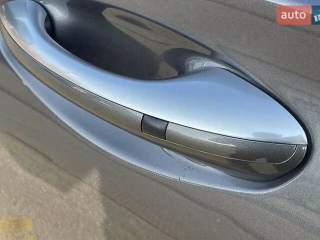 Серый Хендай Санта Фе, объемом двигателя 2.5 л и пробегом 30 тыс. км за 25000 $, фото 6 на Automoto.ua