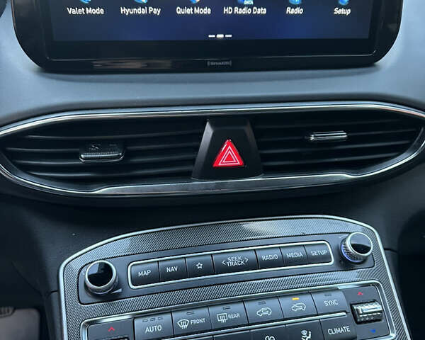 Серый Хендай Санта Фе, объемом двигателя 2.5 л и пробегом 17 тыс. км за 31500 $, фото 27 на Automoto.ua