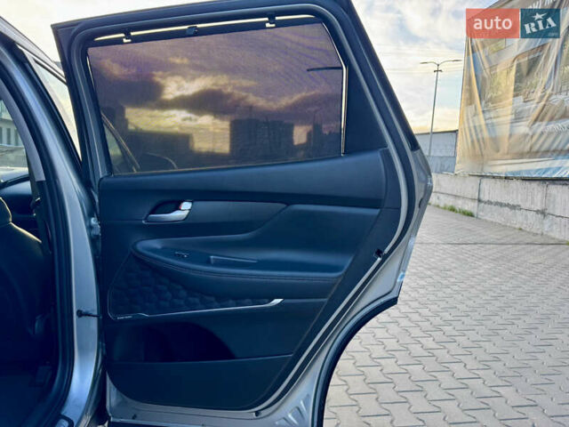 Серый Хендай Санта Фе, объемом двигателя 1.6 л и пробегом 51 тыс. км за 37900 $, фото 38 на Automoto.ua