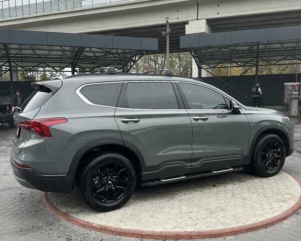 Серый Хендай Санта Фе, объемом двигателя 2.5 л и пробегом 15 тыс. км за 33999 $, фото 8 на Automoto.ua