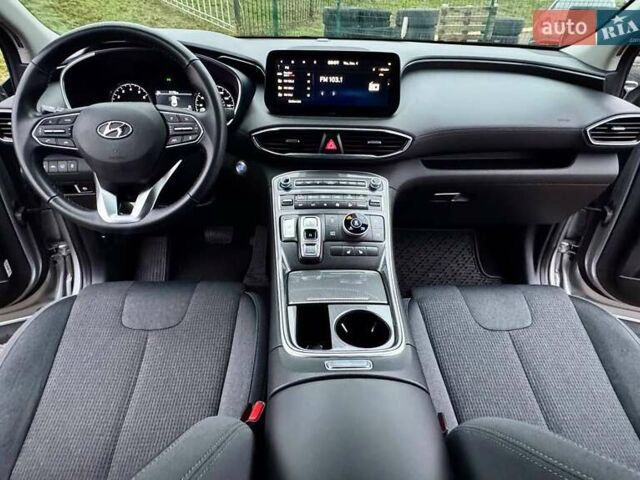 Серый Хендай Санта Фе, объемом двигателя 2.5 л и пробегом 68 тыс. км за 27800 $, фото 27 на Automoto.ua