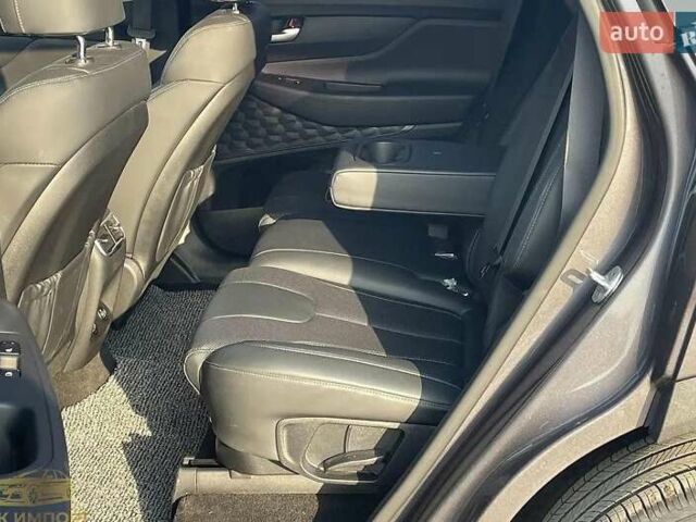 Серый Хендай Санта Фе, объемом двигателя 2.5 л и пробегом 30 тыс. км за 25000 $, фото 9 на Automoto.ua