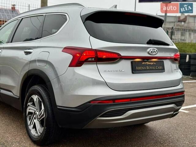 Серый Хендай Санта Фе, объемом двигателя 2.5 л и пробегом 68 тыс. км за 27800 $, фото 14 на Automoto.ua