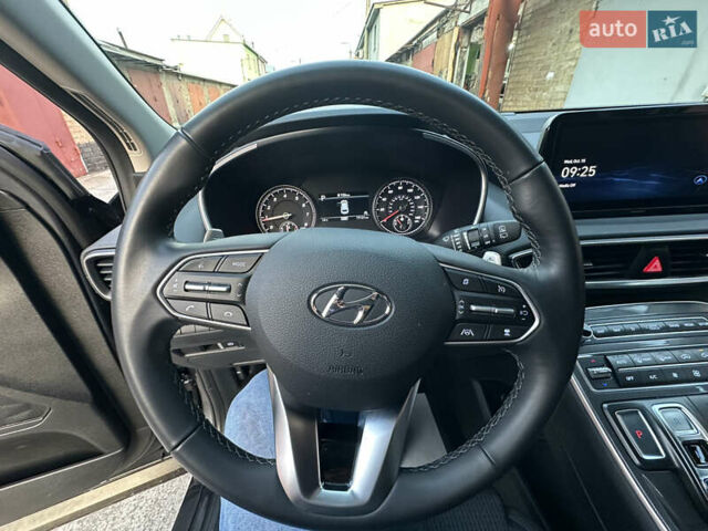 Серый Хендай Санта Фе, объемом двигателя 2.5 л и пробегом 17 тыс. км за 31500 $, фото 28 на Automoto.ua