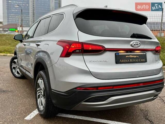 Серый Хендай Санта Фе, объемом двигателя 2.5 л и пробегом 68 тыс. км за 27800 $, фото 10 на Automoto.ua