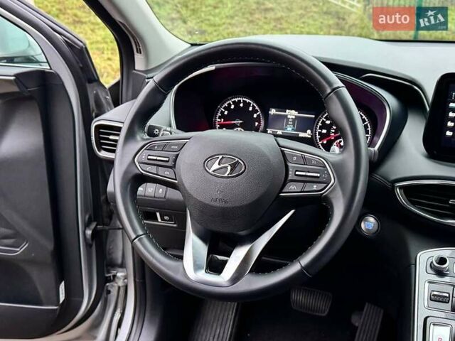 Серый Хендай Санта Фе, объемом двигателя 2.5 л и пробегом 68 тыс. км за 27800 $, фото 28 на Automoto.ua