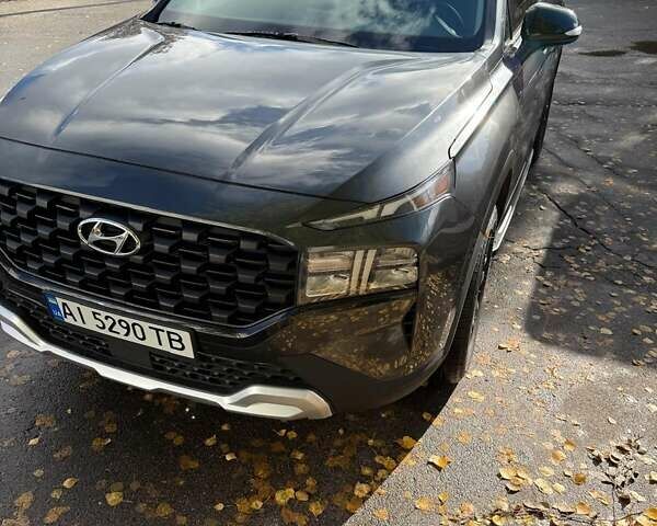 Серый Хендай Санта Фе, объемом двигателя 2.5 л и пробегом 18 тыс. км за 32400 $, фото 3 на Automoto.ua