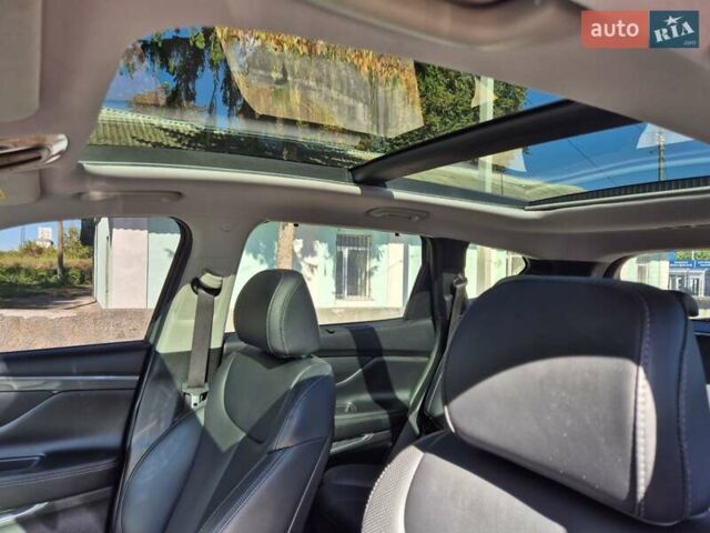 Сірий Хендай Санта Фе, об'ємом двигуна 2.5 л та пробігом 18 тис. км за 34500 $, фото 16 на Automoto.ua