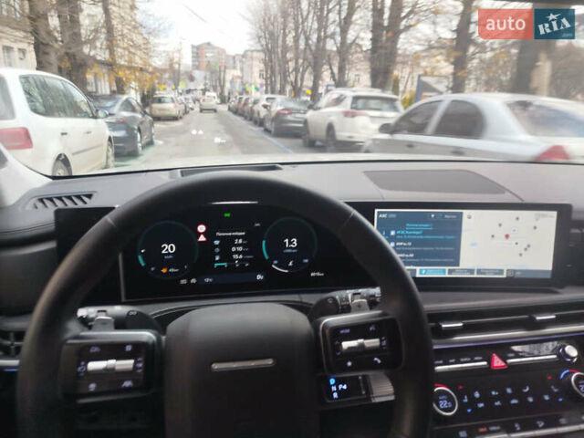 Серый Хендай Санта Фе, объемом двигателя 2.5 л и пробегом 8 тыс. км за 36500 $, фото 1 на Automoto.ua