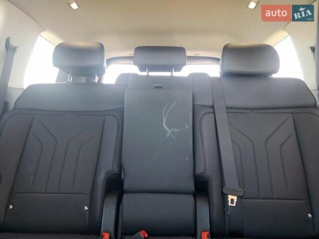 Серый Хендай Санта Фе, объемом двигателя 2.5 л и пробегом 32 тыс. км за 15500 $, фото 9 на Automoto.ua