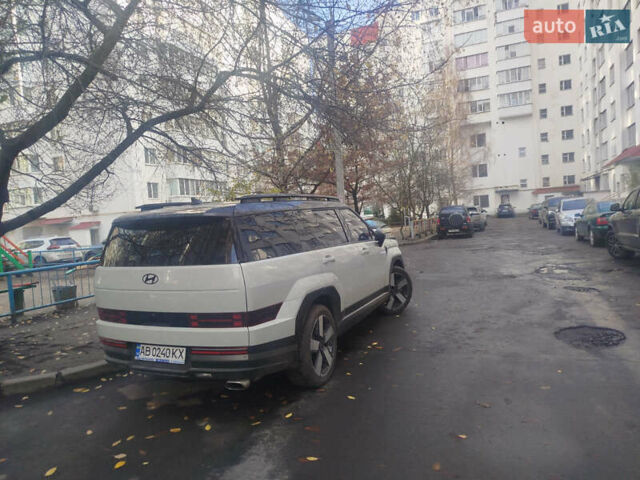 Серый Хендай Санта Фе, объемом двигателя 2.5 л и пробегом 8 тыс. км за 36500 $, фото 2 на Automoto.ua