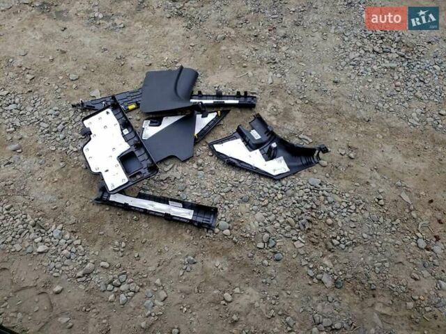 Серый Хендай Санта Фе, объемом двигателя 2.5 л и пробегом 24 тыс. км за 14000 $, фото 12 на Automoto.ua