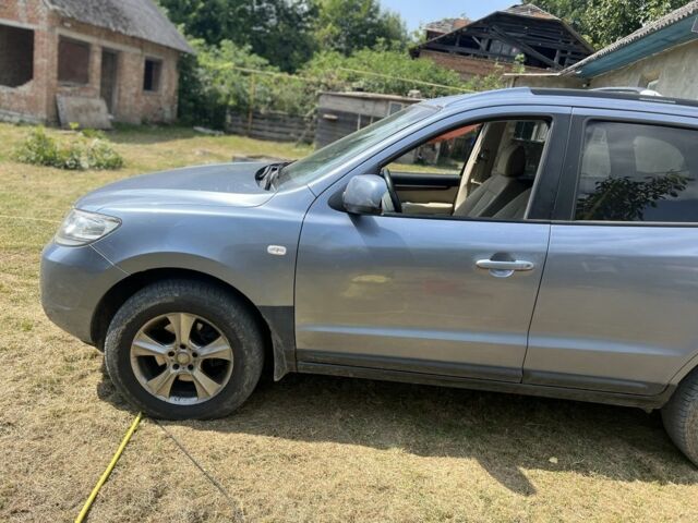 Синий Хендай Санта Фе, объемом двигателя 2.2 л и пробегом 265 тыс. км за 3500 $, фото 1 на Automoto.ua