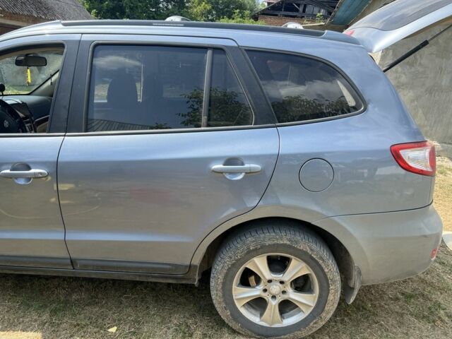 Синий Хендай Санта Фе, объемом двигателя 2.2 л и пробегом 265 тыс. км за 3500 $, фото 2 на Automoto.ua