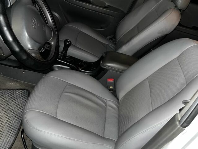 Синий Хендай Санта Фе, объемом двигателя 0 л и пробегом 2 тыс. км за 2700 $, фото 3 на Automoto.ua