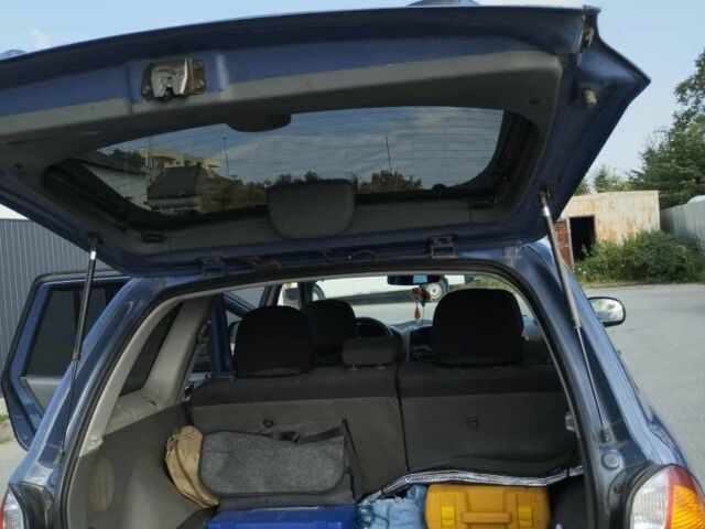 Синій Хендай Санта Фе, об'ємом двигуна 2 л та пробігом 232 тис. км за 6700 $, фото 5 на Automoto.ua