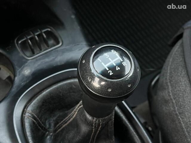 Синий Хендай Санта Фе, объемом двигателя 1.6 л и пробегом 232 тыс. км за 6890 $, фото 27 на Automoto.ua