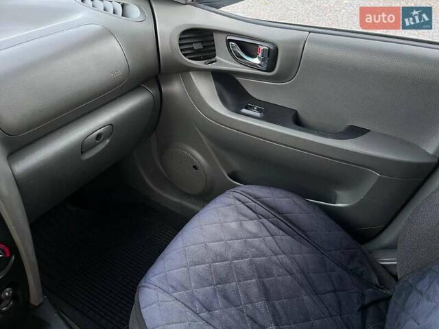 Синий Хендай Санта Фе, объемом двигателя 2 л и пробегом 232 тыс. км за 6890 $, фото 24 на Automoto.ua