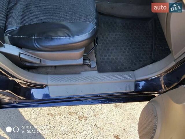 Синий Хендай Санта Фе, объемом двигателя 2.02 л и пробегом 330 тыс. км за 5000 $, фото 17 на Automoto.ua