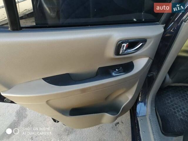 Синий Хендай Санта Фе, объемом двигателя 2.02 л и пробегом 330 тыс. км за 5000 $, фото 8 на Automoto.ua