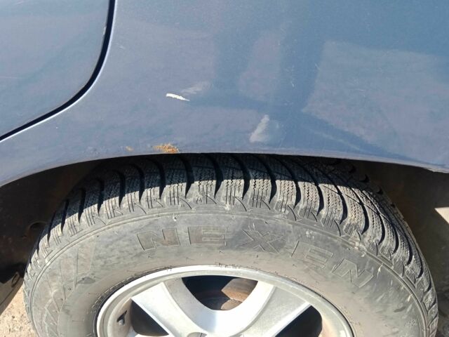 Синий Хендай Санта Фе, объемом двигателя 2.2 л и пробегом 300 тыс. км за 3264 $, фото 2 на Automoto.ua