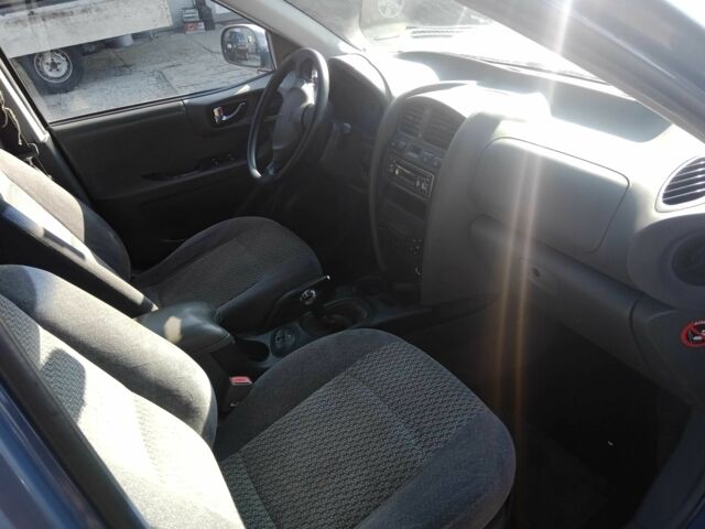 Синий Хендай Санта Фе, объемом двигателя 2.2 л и пробегом 300 тыс. км за 3264 $, фото 6 на Automoto.ua