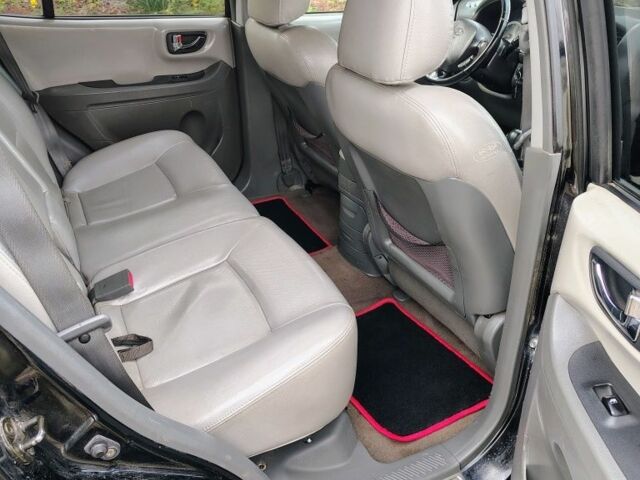 Синий Хендай Санта Фе, объемом двигателя 1.9 л и пробегом 250 тыс. км за 4000 $, фото 6 на Automoto.ua