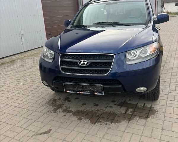 Синий Хендай Санта Фе, объемом двигателя 2.2 л и пробегом 285 тыс. км за 5100 $, фото 1 на Automoto.ua