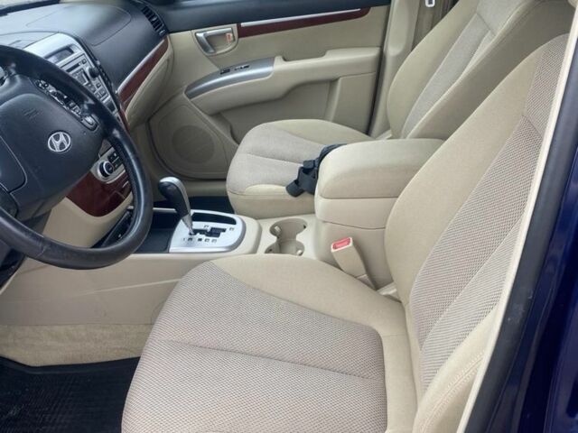 Синий Хендай Санта Фе, объемом двигателя 2.2 л и пробегом 300 тыс. км за 5700 $, фото 4 на Automoto.ua