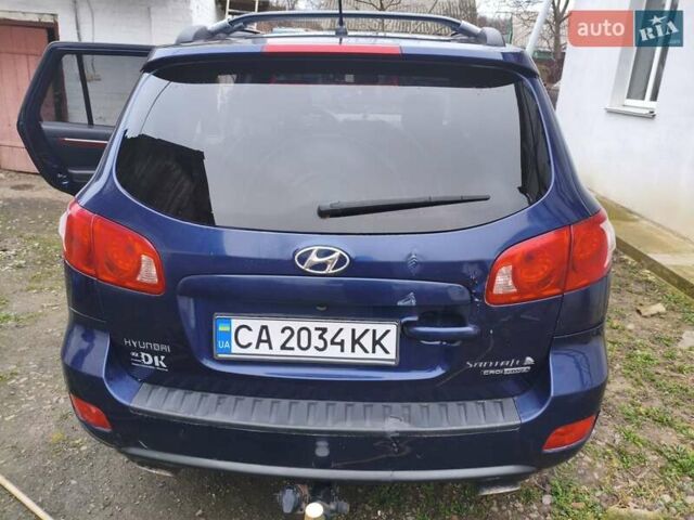 Синий Хендай Санта Фе, объемом двигателя 2.2 л и пробегом 250 тыс. км за 8650 $, фото 3 на Automoto.ua