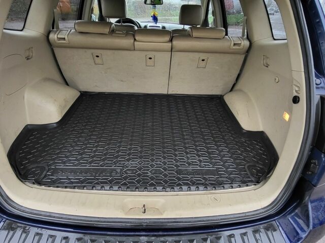 Синий Хендай Санта Фе, объемом двигателя 2.2 л и пробегом 291 тыс. км за 8500 $, фото 13 на Automoto.ua