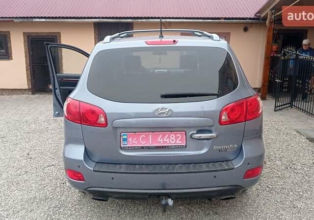 Синий Хендай Санта Фе, объемом двигателя 2.2 л и пробегом 250 тыс. км за 8850 $, фото 9 на Automoto.ua