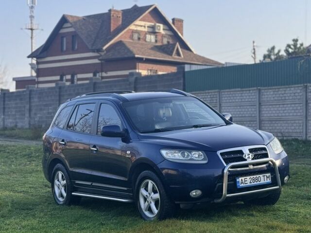 Синий Хендай Санта Фе, объемом двигателя 2.2 л и пробегом 400 тыс. км за 7900 $, фото 4 на Automoto.ua
