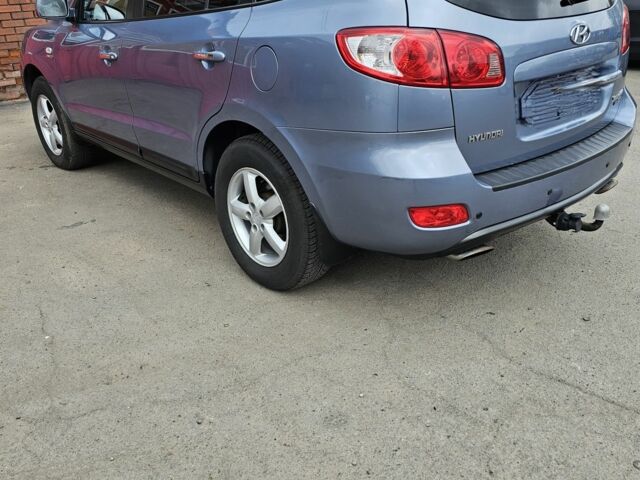 Синий Хендай Санта Фе, объемом двигателя 2.2 л и пробегом 274 тыс. км за 8899 $, фото 5 на Automoto.ua