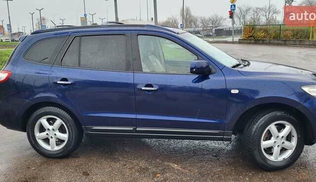 Синий Хендай Санта Фе, объемом двигателя 2.2 л и пробегом 290 тыс. км за 8100 $, фото 5 на Automoto.ua