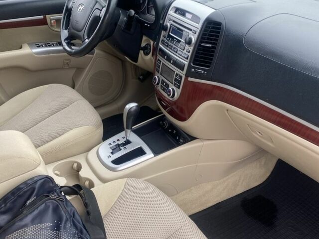 Синий Хендай Санта Фе, объемом двигателя 2.2 л и пробегом 298 тыс. км за 5300 $, фото 10 на Automoto.ua