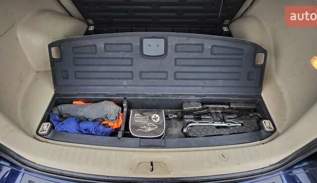 Синий Хендай Санта Фе, объемом двигателя 2.2 л и пробегом 290 тыс. км за 8100 $, фото 17 на Automoto.ua