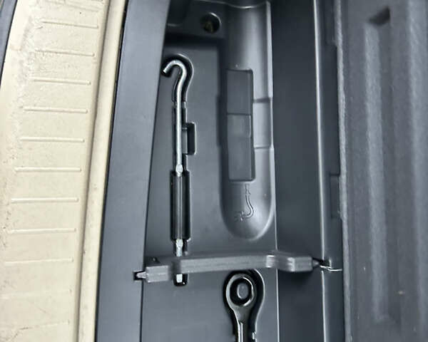 Синий Хендай Санта Фе, объемом двигателя 2.2 л и пробегом 260 тыс. км за 9700 $, фото 51 на Automoto.ua