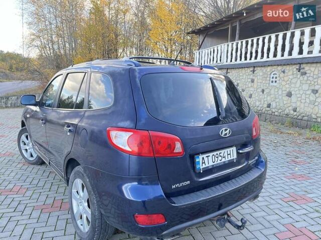 Синий Хендай Санта Фе, объемом двигателя 2.19 л и пробегом 318 тыс. км за 8600 $, фото 1 на Automoto.ua