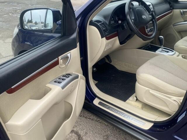 Синий Хендай Санта Фе, объемом двигателя 2.2 л и пробегом 298 тыс. км за 5300 $, фото 5 на Automoto.ua