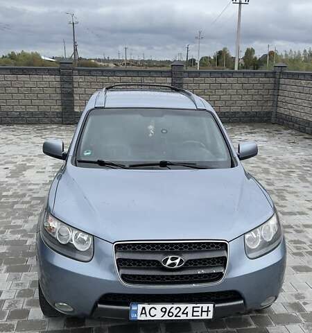 Синий Хендай Санта Фе, объемом двигателя 2.2 л и пробегом 252 тыс. км за 9000 $, фото 3 на Automoto.ua