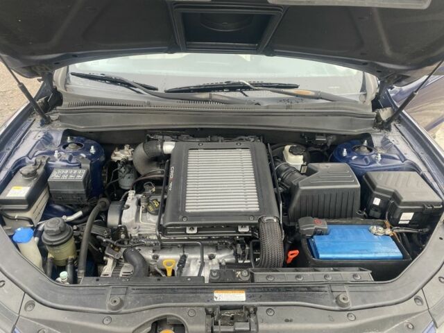 Синий Хендай Санта Фе, объемом двигателя 2.2 л и пробегом 298 тыс. км за 5300 $, фото 11 на Automoto.ua