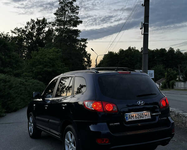 Синий Хендай Санта Фе, объемом двигателя 2.2 л и пробегом 280 тыс. км за 8400 $, фото 3 на Automoto.ua
