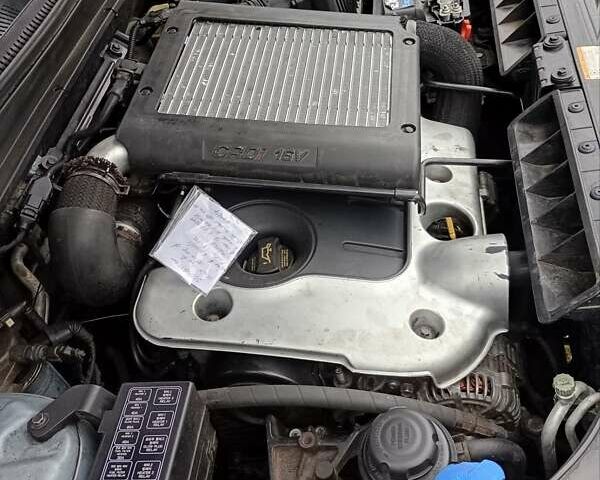 Синий Хендай Санта Фе, объемом двигателя 2.19 л и пробегом 200 тыс. км за 9000 $, фото 13 на Automoto.ua