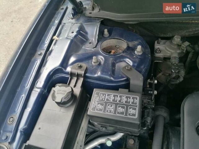 Синий Хендай Санта Фе, объемом двигателя 2.2 л и пробегом 300 тыс. км за 10500 $, фото 10 на Automoto.ua