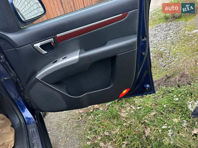 Синій Хендай Санта Фе, об'ємом двигуна 2.2 л та пробігом 255 тис. км за 9999 $, фото 31 на Automoto.ua