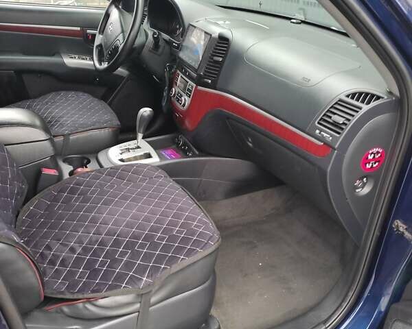 Синій Хендай Санта Фе, об'ємом двигуна 2.2 л та пробігом 286 тис. км за 9555 $, фото 12 на Automoto.ua