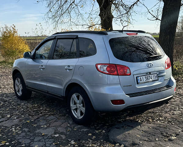 Синий Хендай Санта Фе, объемом двигателя 2.66 л и пробегом 230 тыс. км за 7900 $, фото 1 на Automoto.ua