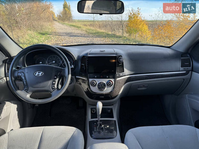 Синий Хендай Санта Фе, объемом двигателя 2.66 л и пробегом 230 тыс. км за 7900 $, фото 26 на Automoto.ua